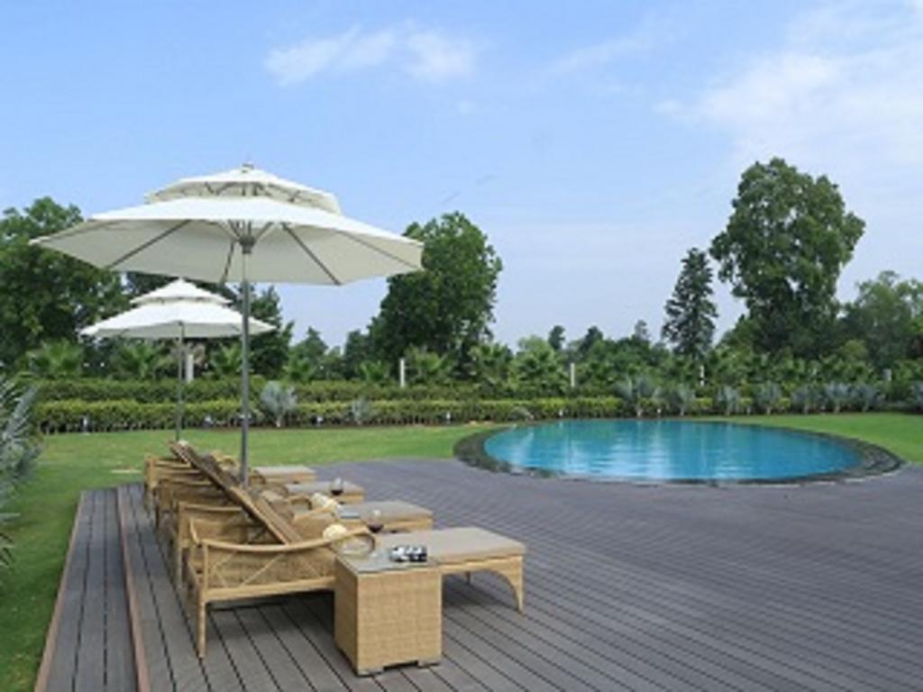 Atrio By Devam Hotel Gurgaon Ngoại thất bức ảnh