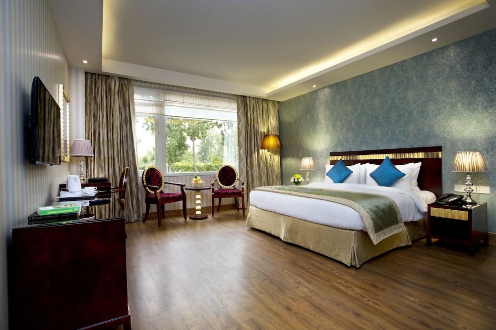Atrio By Devam Hotel Gurgaon Ngoại thất bức ảnh