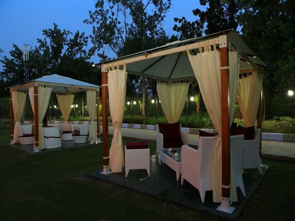 Atrio By Devam Hotel Gurgaon Ngoại thất bức ảnh
