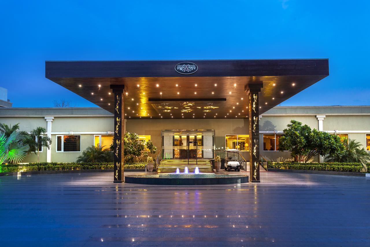 Atrio By Devam Hotel Gurgaon Ngoại thất bức ảnh