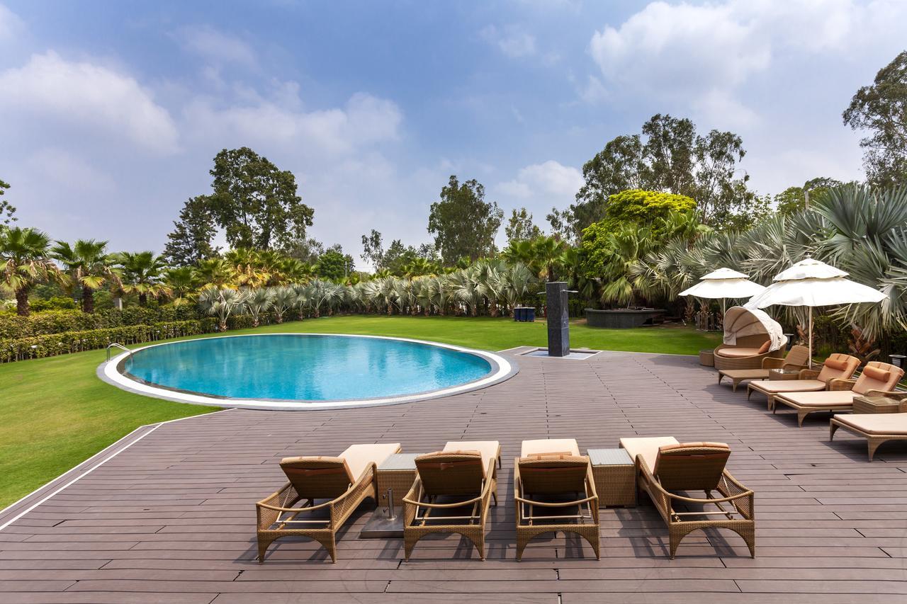 Atrio By Devam Hotel Gurgaon Ngoại thất bức ảnh