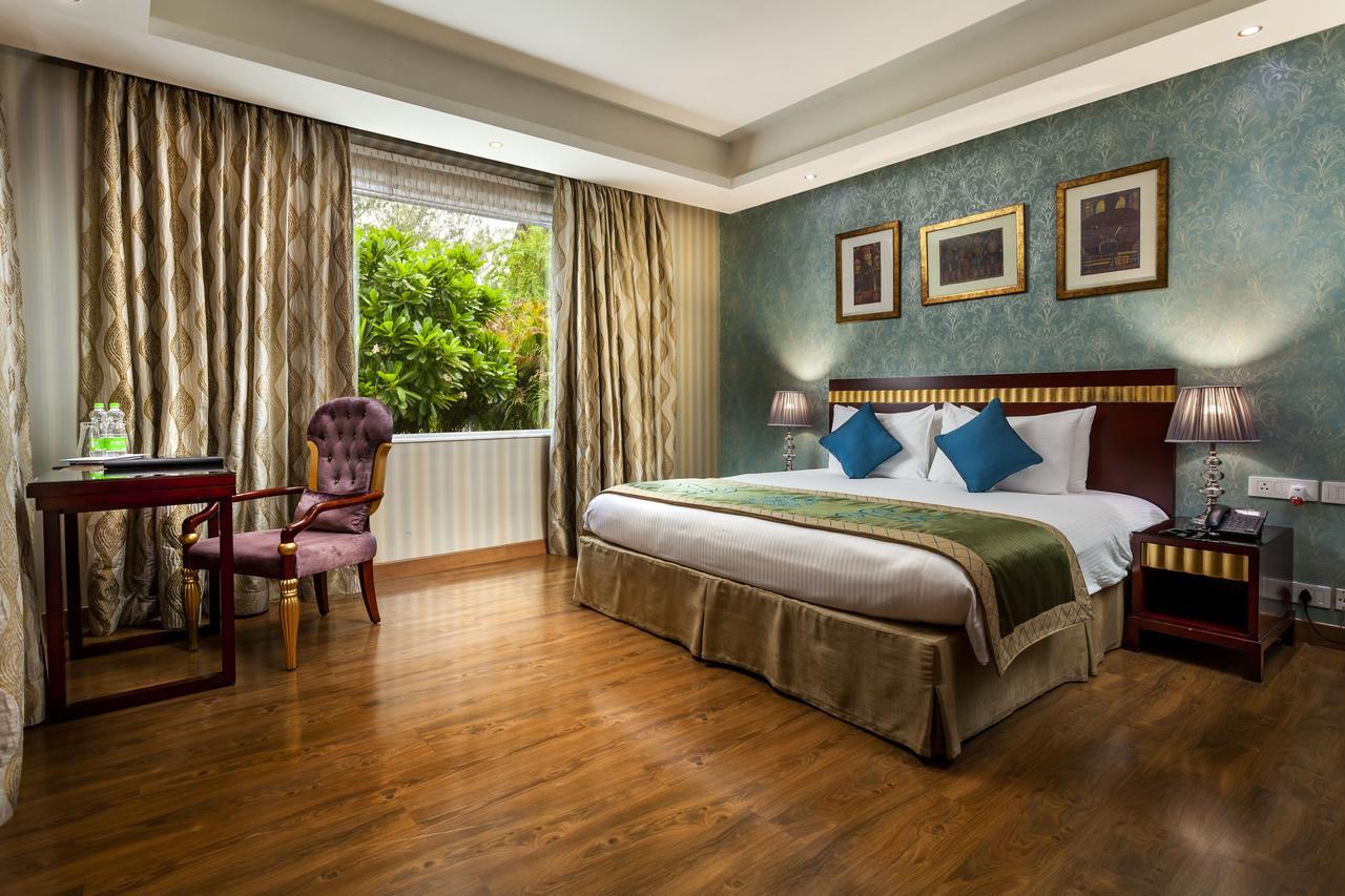 Atrio By Devam Hotel Gurgaon Ngoại thất bức ảnh