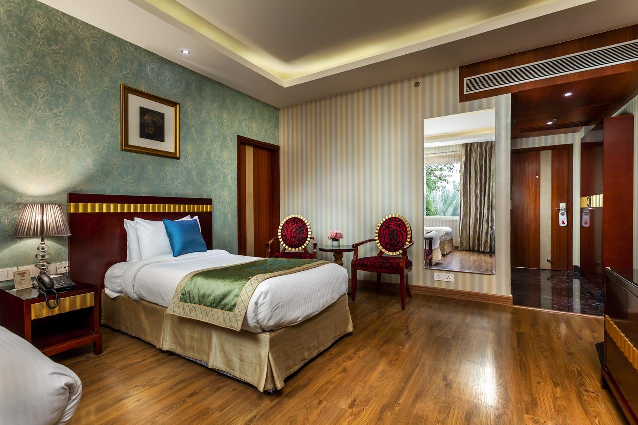 Atrio By Devam Hotel Gurgaon Ngoại thất bức ảnh